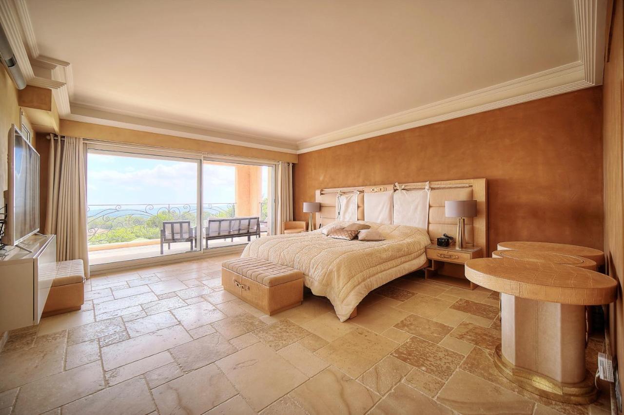 De Prestige Jacuzzi Sauna Hammam Piscine Cannes Grasse 5* Mougins