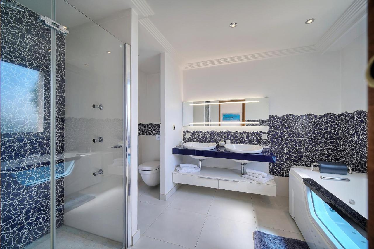 Couette-café De Prestige Jacuzzi Sauna Hammam Piscine Cannes Grasse Mougins